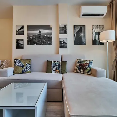 Apartment South Bay - Monk Varna